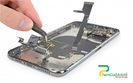 Sửa Chữa iPhone 11 Pro Sạc Chập Chờn, Không Vào Pin